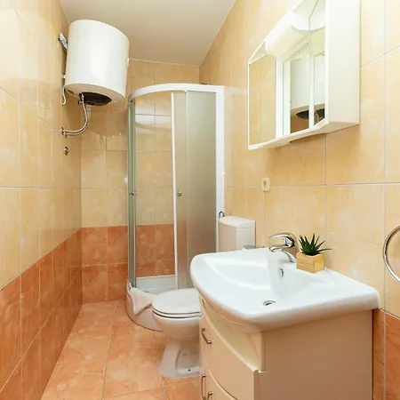 Apartment Orange *